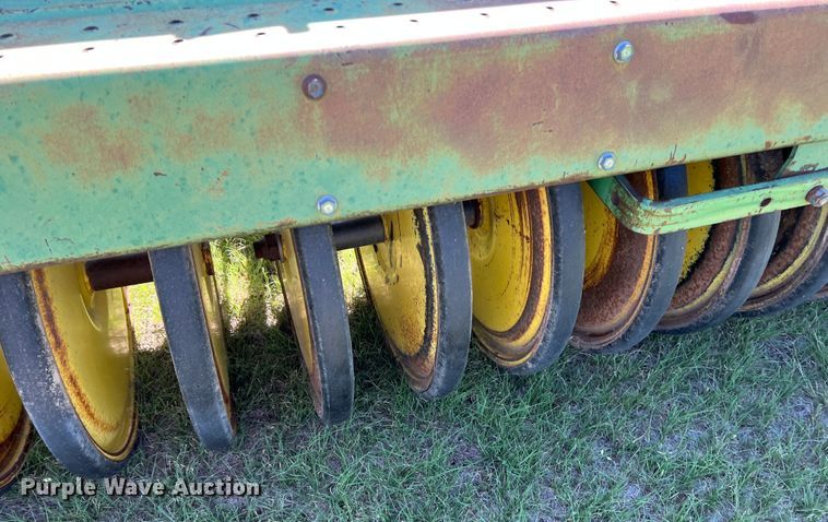 image for item DS8476 (2) John Deere 9000 grain drills