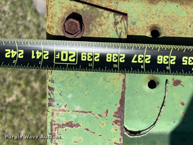 image for item DS8476 (2) John Deere 9000 grain drills