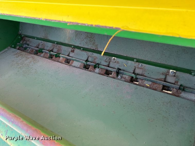 image for item DS8476 (2) John Deere 9000 grain drills