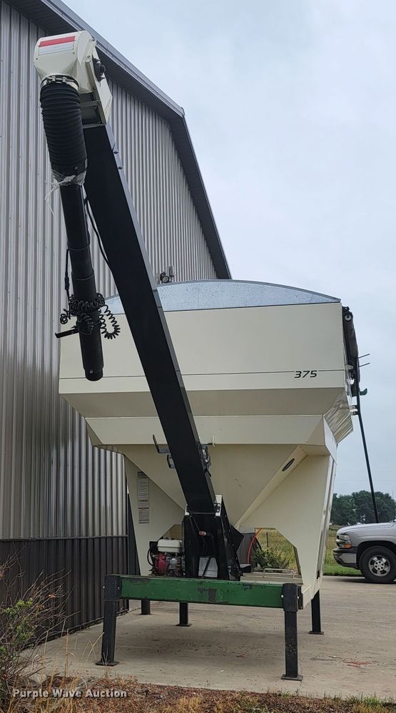 image for item JC9749 Friesen 375  seed tender