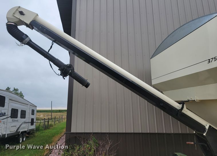 image for item JC9749 Friesen 375  seed tender