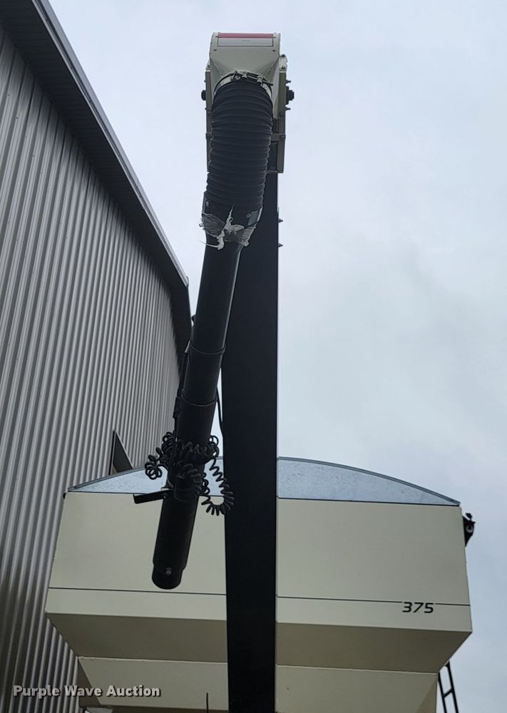 image for item JC9749 Friesen 375  seed tender