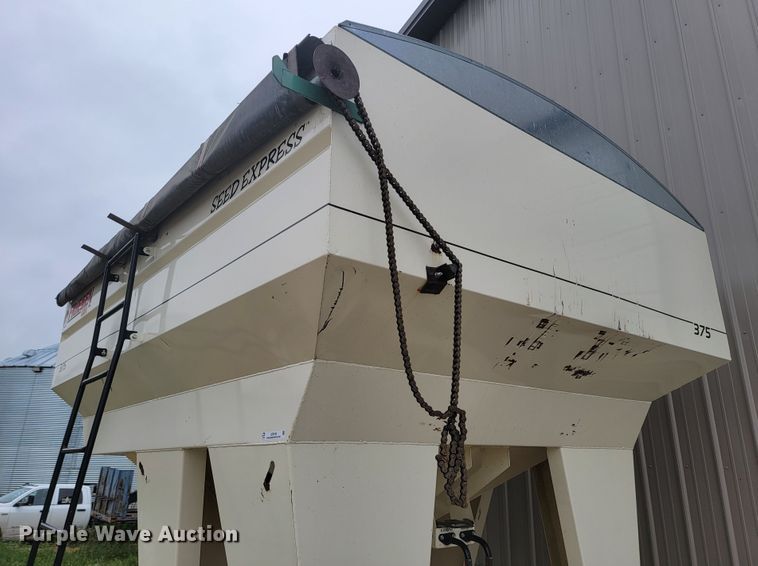 image for item JC9749 Friesen 375  seed tender