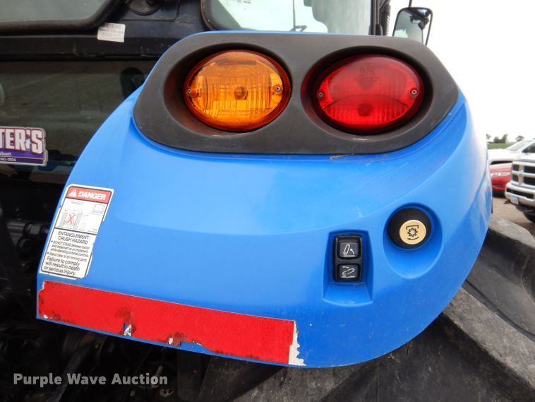 image for item JH9670 2015 New Holland T4.110  MFWD tractor