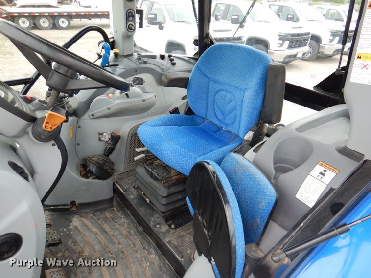 image for item JH9670 2015 New Holland T4.110  MFWD tractor