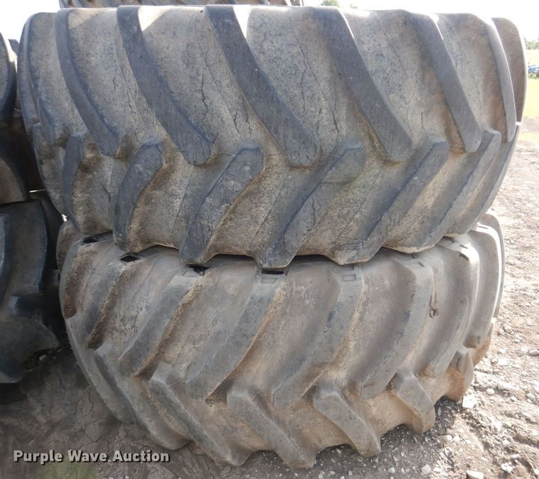 image for item JH9676 (4) Alliance A-360 floatation tires and wheels