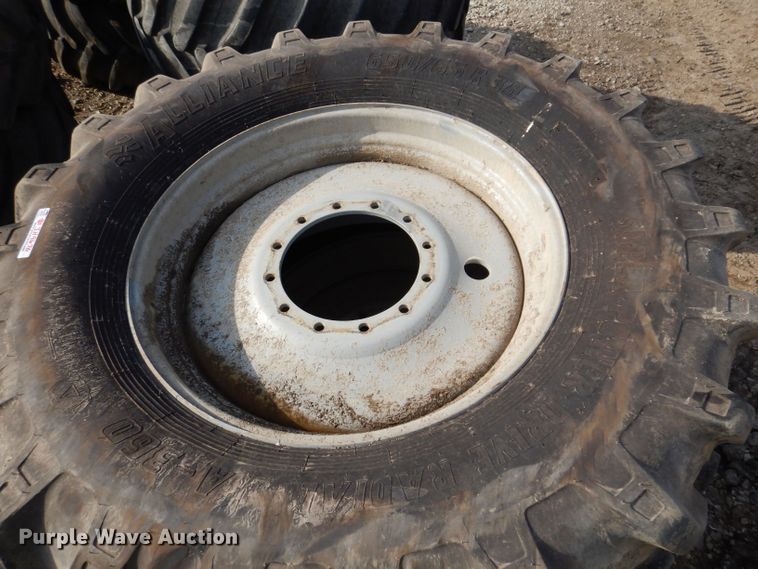 image for item JH9676 (4) Alliance A-360 floatation tires and wheels