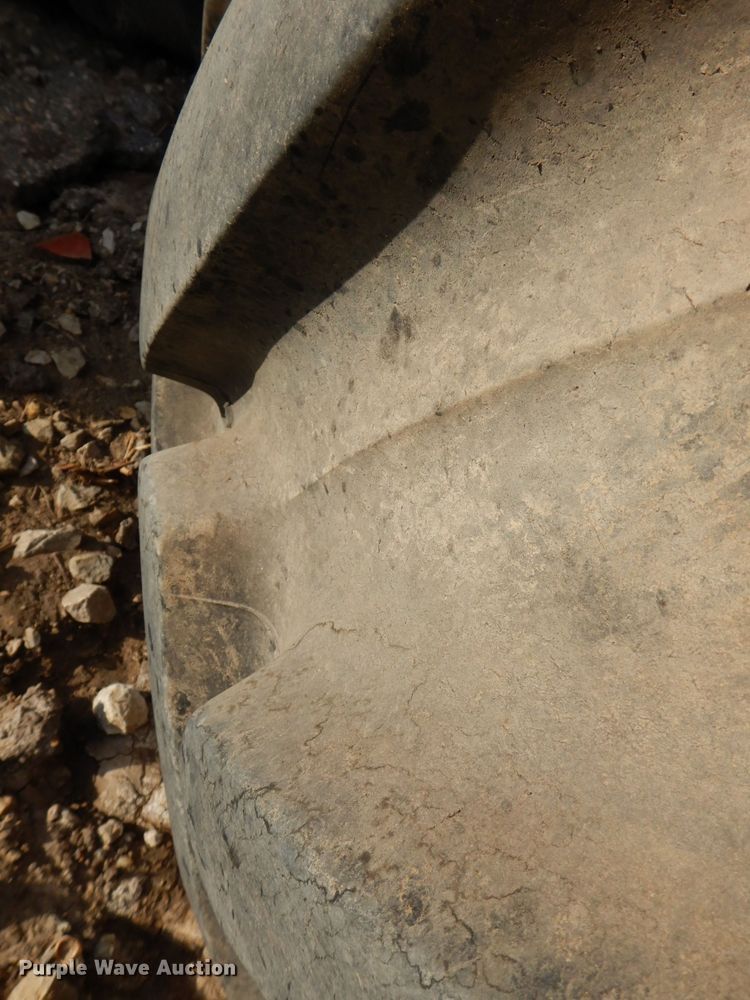 image for item JH9676 (4) Alliance A-360 floatation tires and wheels