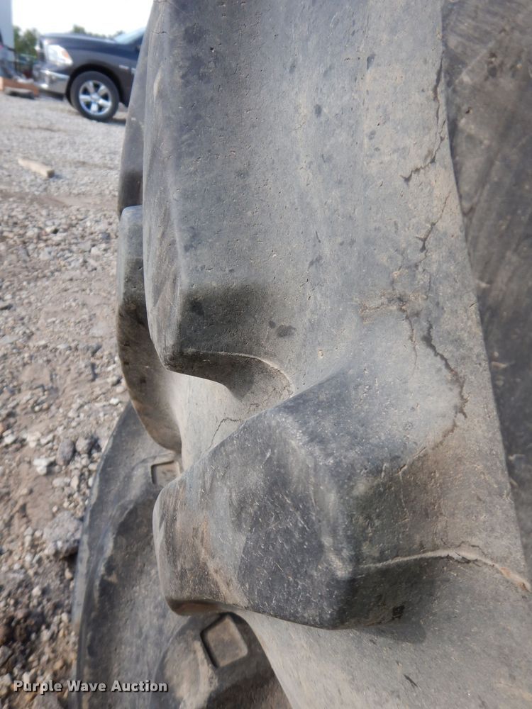 image for item JH9678 (4) Alliance A-360 floatation tires and wheels