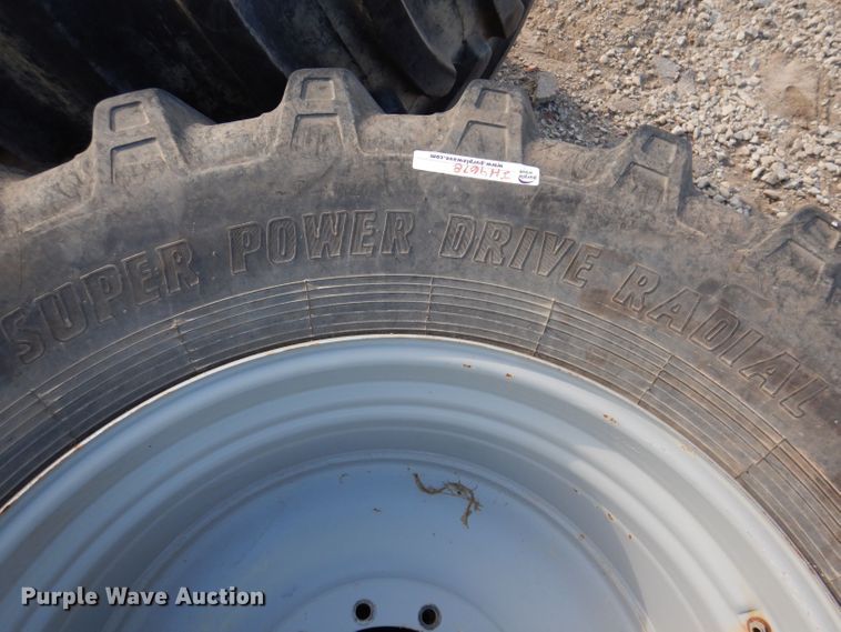 image for item JH9678 (4) Alliance A-360 floatation tires and wheels