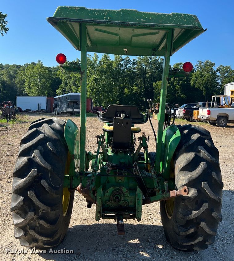 image for item JM9179 1974 John Deere 2030 tractor