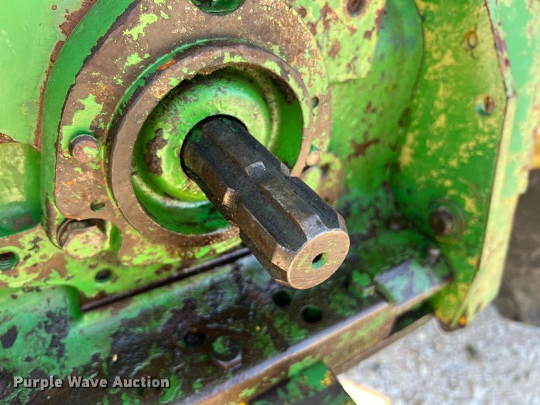 image for item JM9179 1974 John Deere 2030 tractor