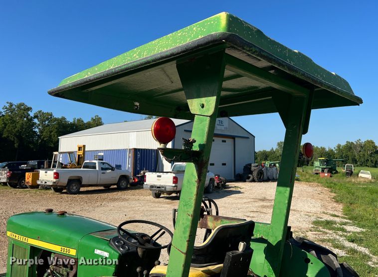 image for item JM9179 1974 John Deere 2030 tractor