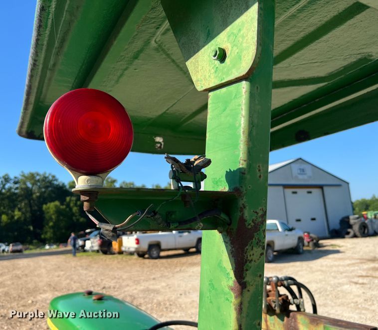 image for item JM9179 1974 John Deere 2030 tractor