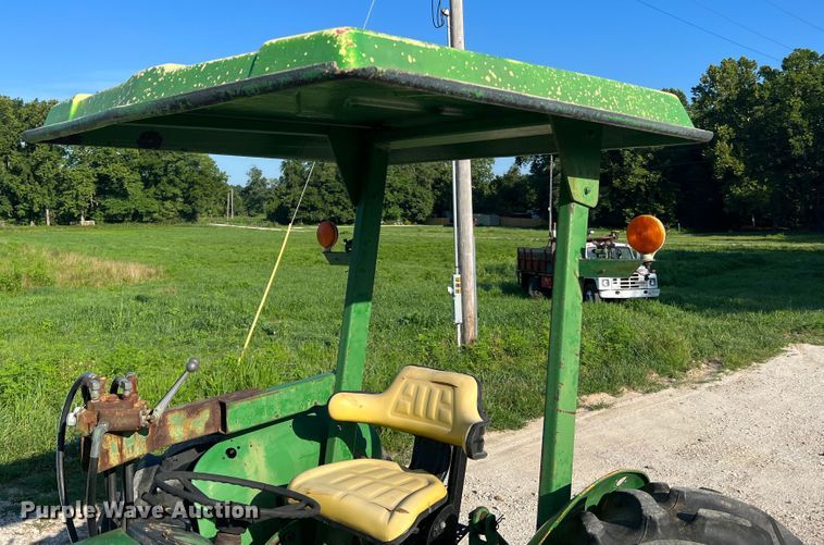 image for item JM9179 1974 John Deere 2030 tractor