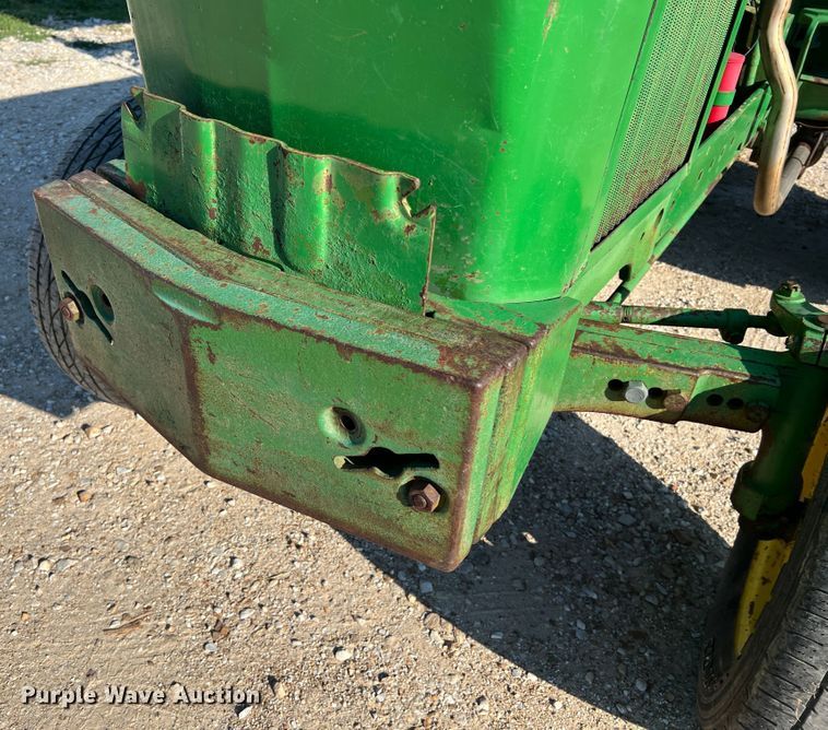 image for item JM9179 1974 John Deere 2030 tractor