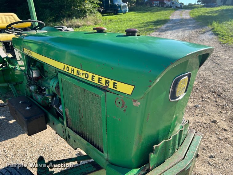 image for item JM9179 1974 John Deere 2030 tractor