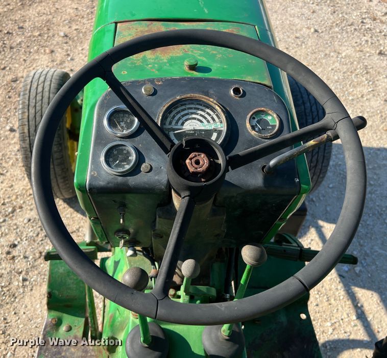 image for item JM9179 1974 John Deere 2030 tractor