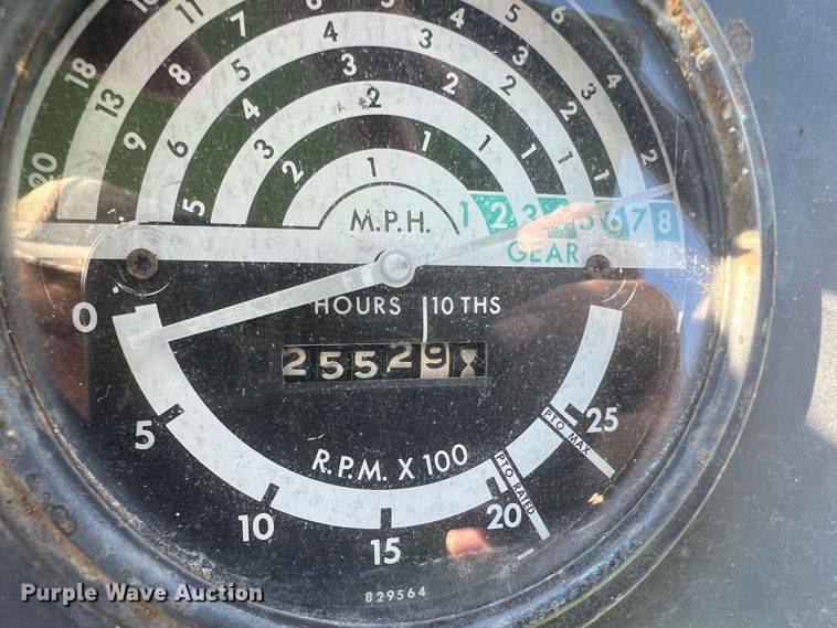 image for item JM9179 1974 John Deere 2030 tractor