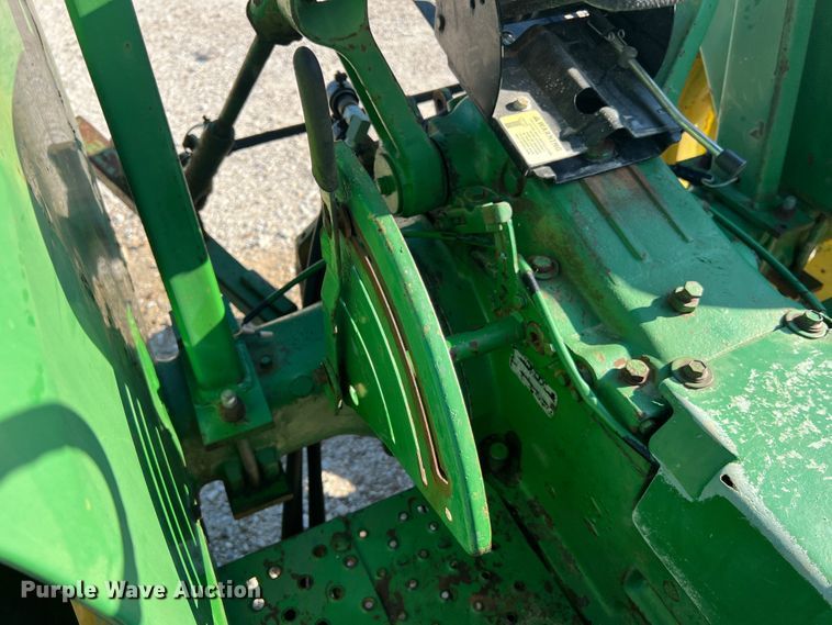 image for item JM9179 1974 John Deere 2030 tractor