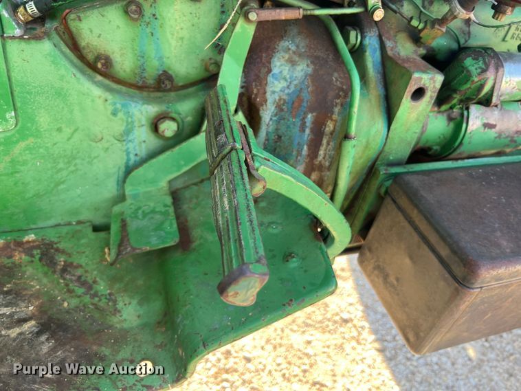 image for item JM9179 1974 John Deere 2030 tractor