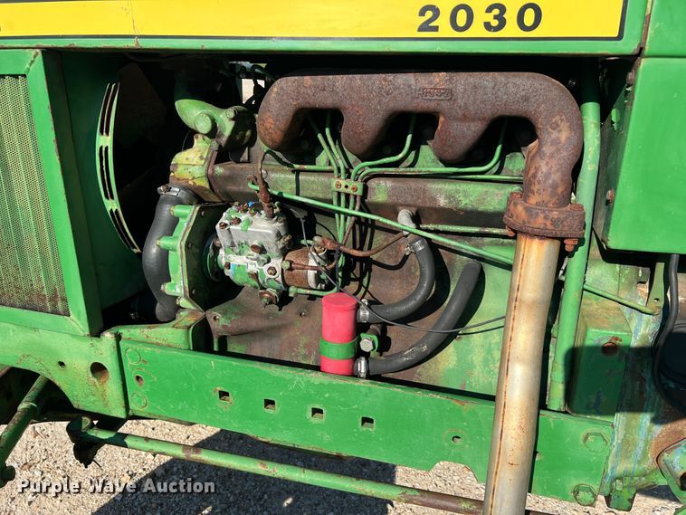 image for item JM9179 1974 John Deere 2030 tractor