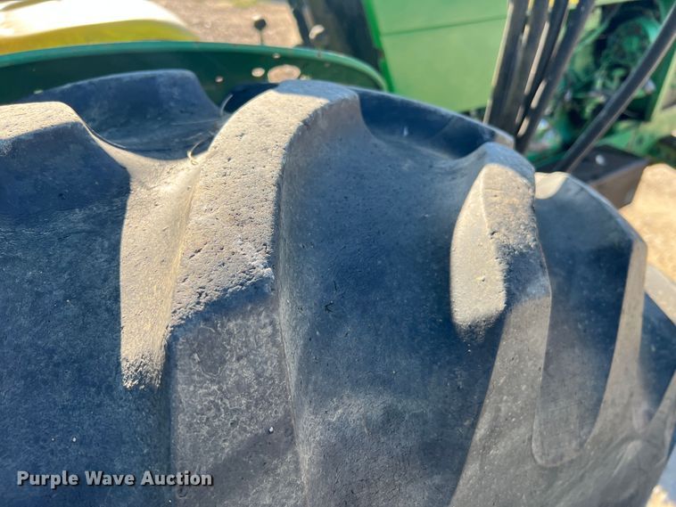 image for item JM9179 1974 John Deere 2030 tractor