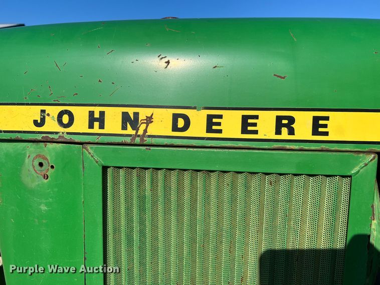 image for item JM9179 1974 John Deere 2030 tractor
