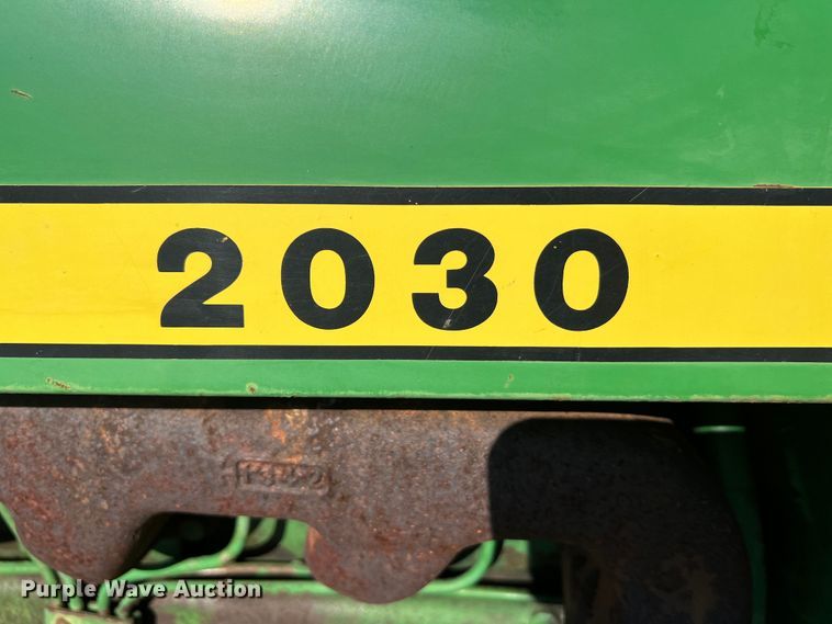image for item JM9179 1974 John Deere 2030 tractor