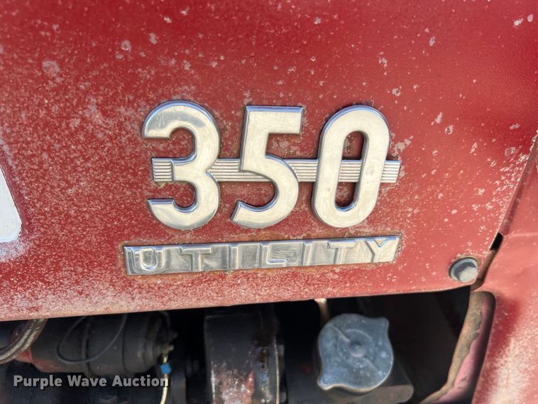 image for item JM9187 1957 International 350 Utility tractor