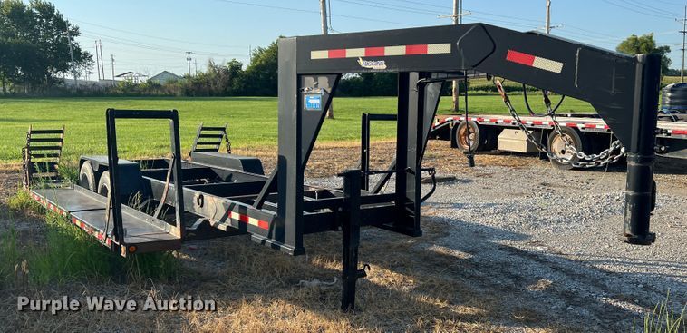 image for item JM9196 2011 Behnke  sprayer trailer