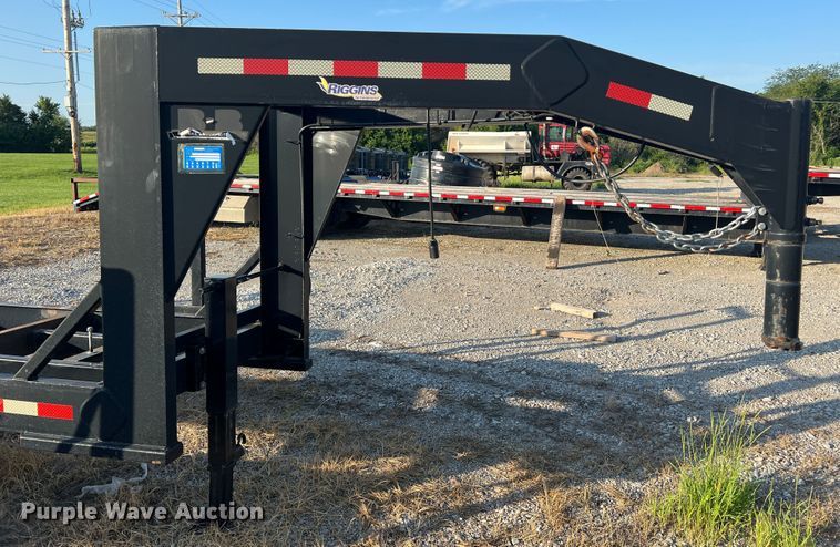 image for item JM9196 2011 Behnke  sprayer trailer