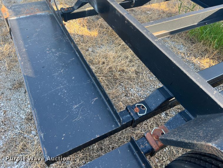 image for item JM9196 2011 Behnke  sprayer trailer