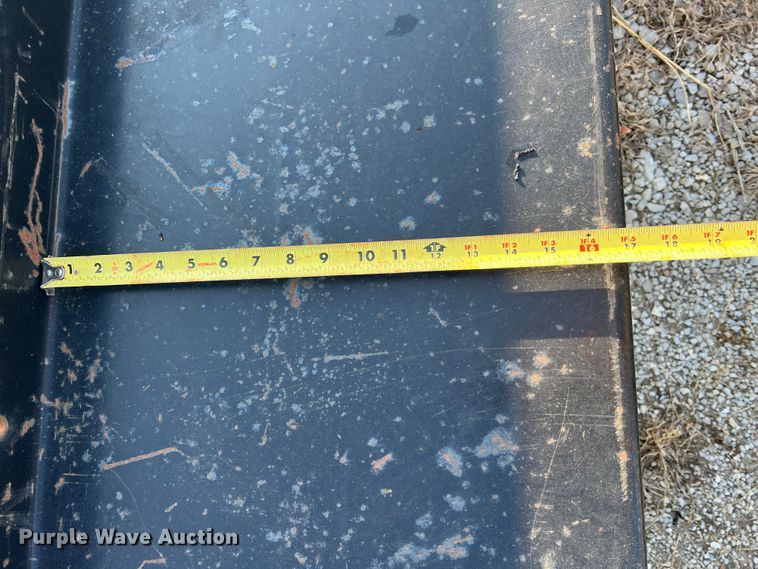 image for item JM9196 2011 Behnke  sprayer trailer