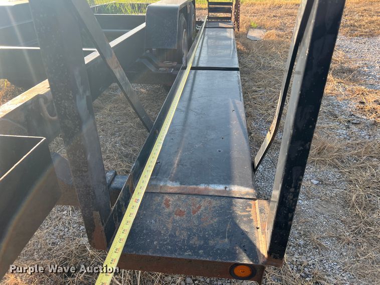 image for item JM9196 2011 Behnke  sprayer trailer