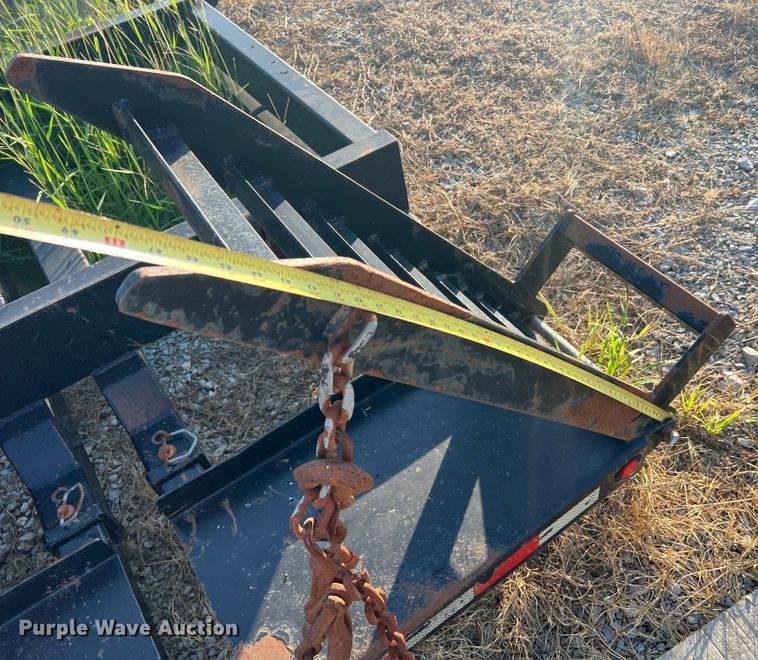 image for item JM9196 2011 Behnke  sprayer trailer