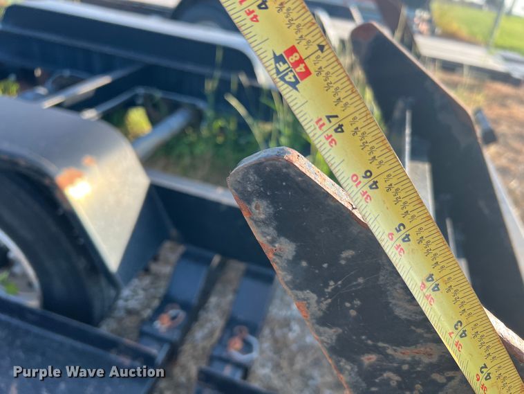 image for item JM9196 2011 Behnke  sprayer trailer