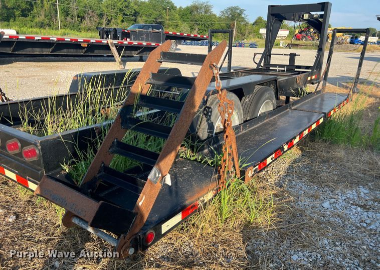 image for item JM9196 2011 Behnke  sprayer trailer