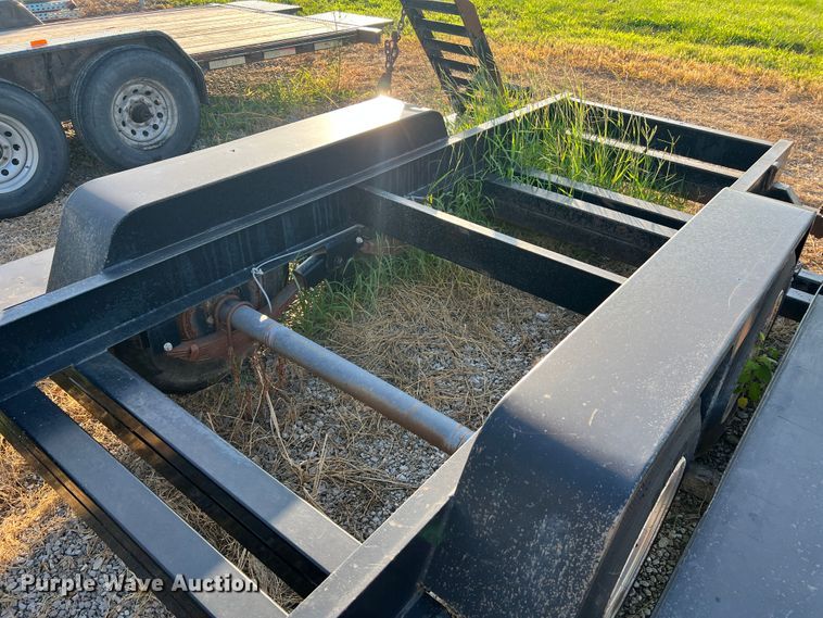 image for item JM9196 2011 Behnke  sprayer trailer