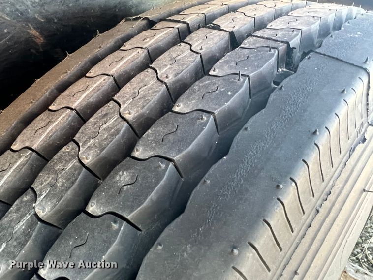 image for item JM9196 2011 Behnke  sprayer trailer