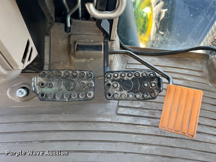 image for item JM9204 2013 John Deere 6140M  MFWD tractor