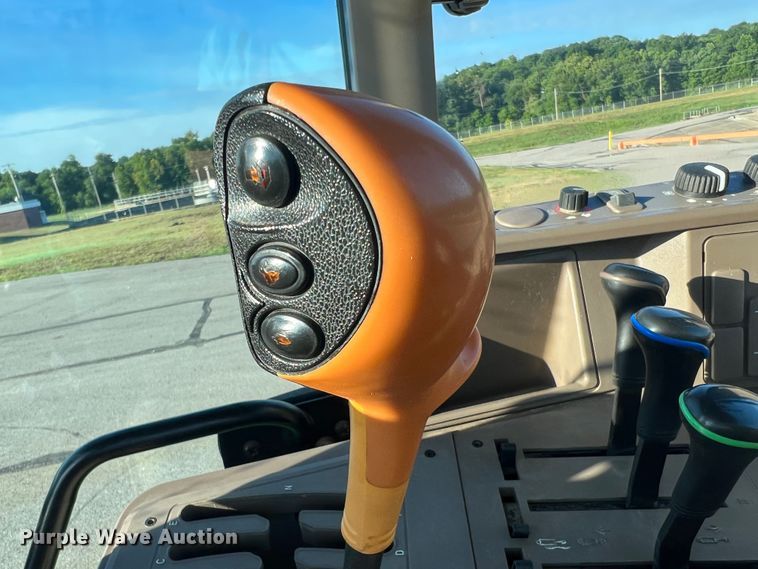 image for item JM9204 2013 John Deere 6140M  MFWD tractor