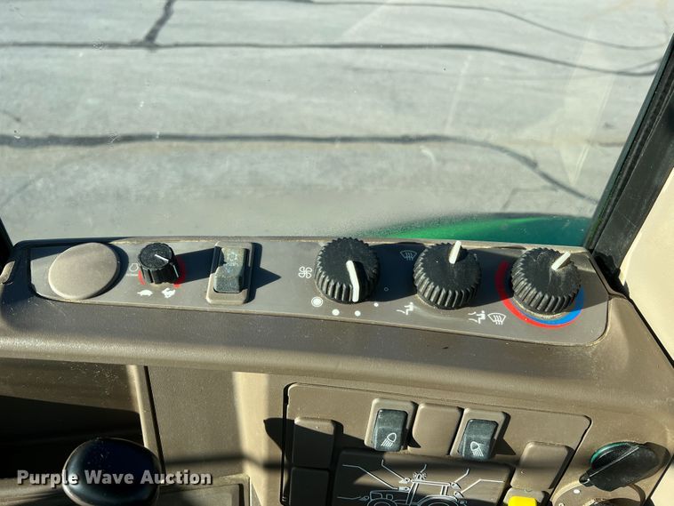 image for item JM9204 2013 John Deere 6140M  MFWD tractor