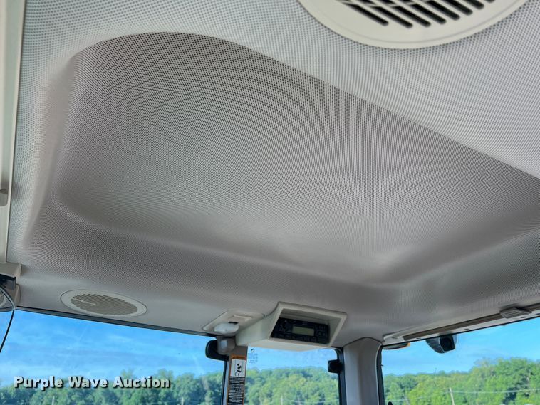 image for item JM9204 2013 John Deere 6140M  MFWD tractor