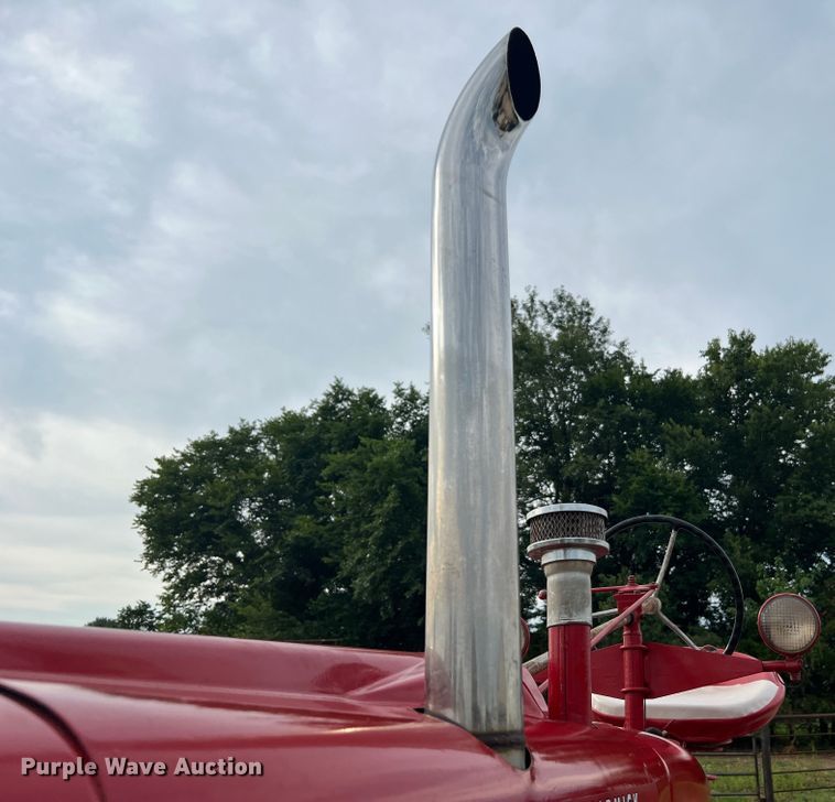 image for item JM9208 1946 Farmall H  tractor