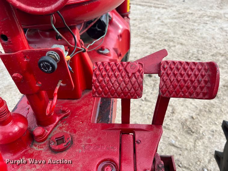 image for item JM9208 1946 Farmall H  tractor