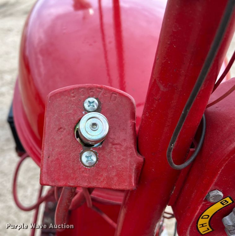 image for item JM9208 1946 Farmall H  tractor