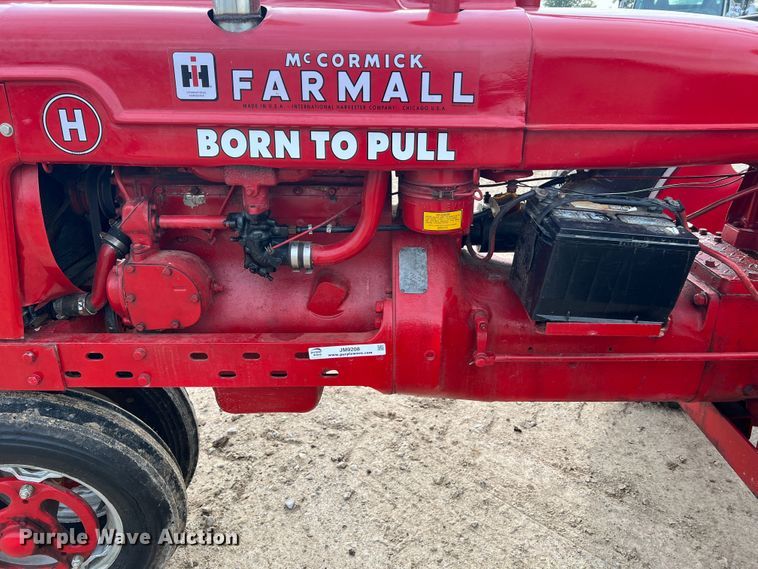 image for item JM9208 1946 Farmall H  tractor