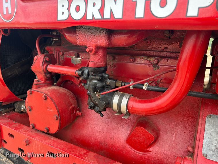 image for item JM9208 1946 Farmall H  tractor