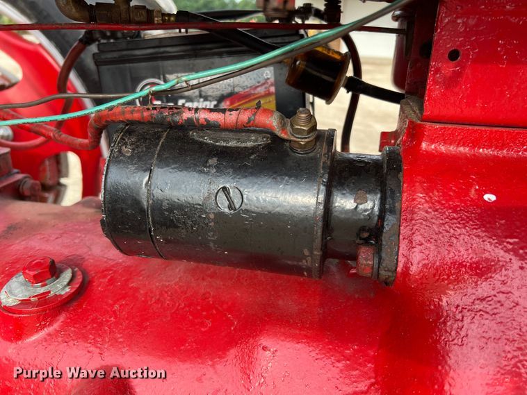 image for item JM9208 1946 Farmall H  tractor